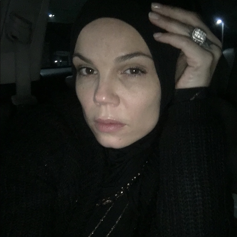 Meet your Posher, Fathiyya